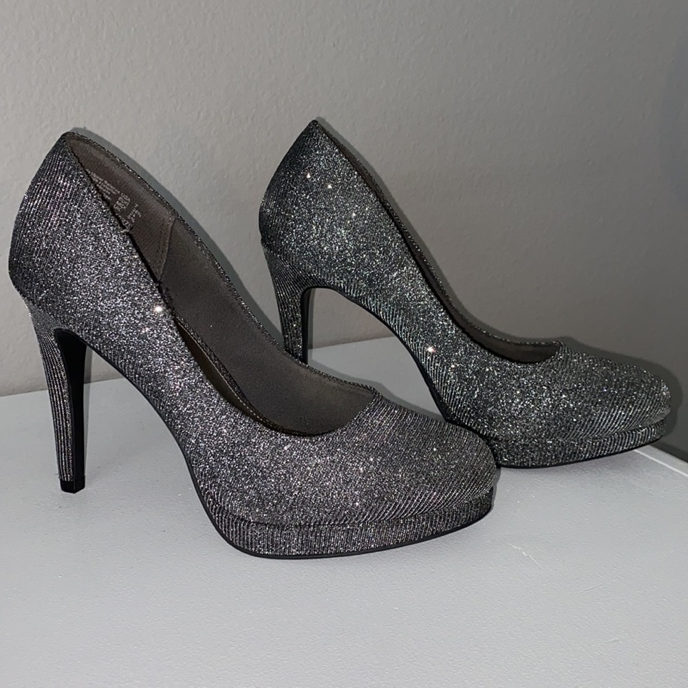 Fioni Night Silver Metallic High Heels